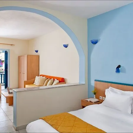 Santo Miramare Perissa (Santorini)