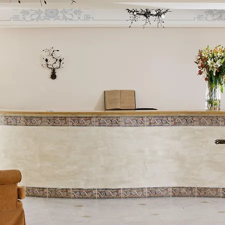 Отель Santo Miramare 4*