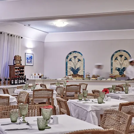 Santo Miramare 4* Perísza