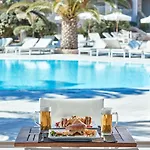 Santo Miramare Hotel Perissa (Santorini)