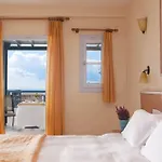 Santo Miramare Hotel Perissa (Santorini)