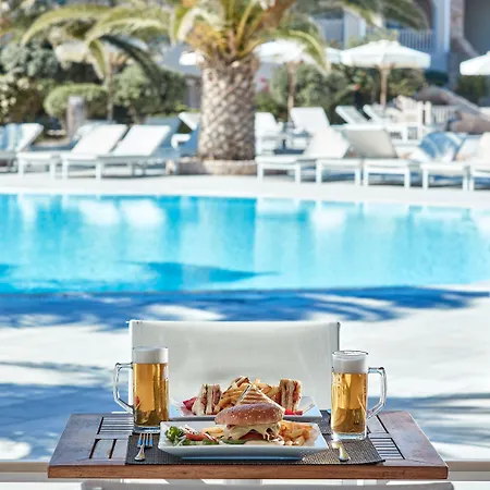 圣米拉马雷海滩度假村 酒店 佩里萨