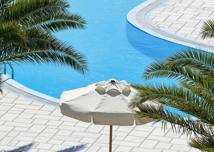 Santo Miramare 4* Perissa (Santorini)